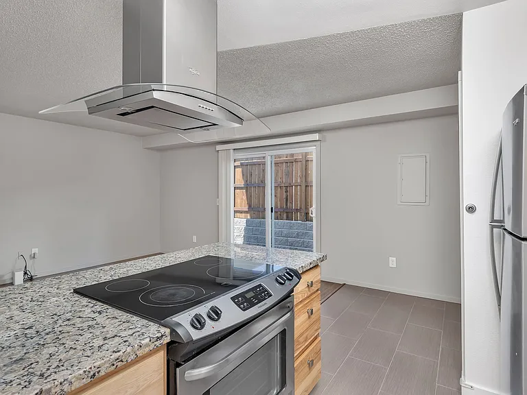 5209 SE 28th Ave — Photo 17