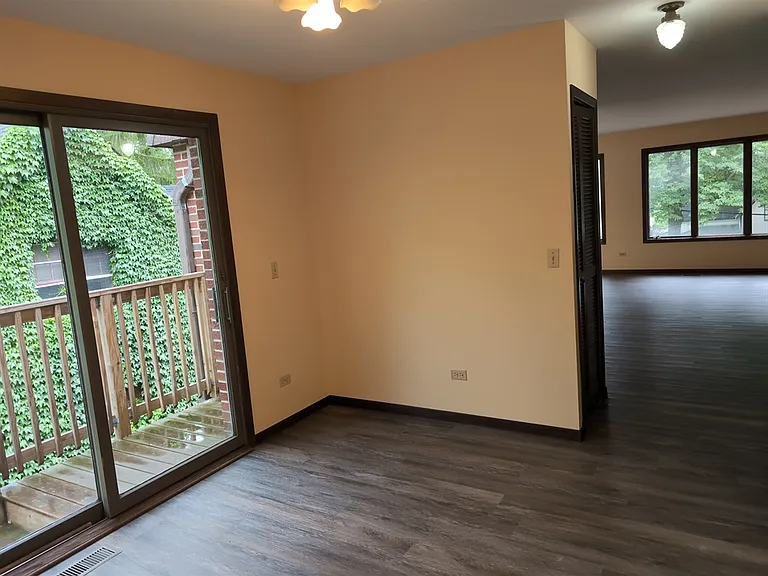 242 W Slade St #2E — Photo 18