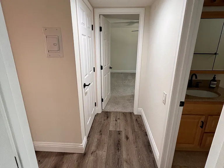 31568 Agoura Rd #6 — Photo 19