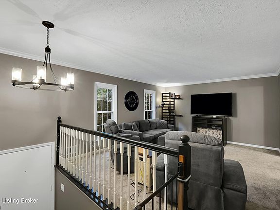 05-6927 Peppermill Ln