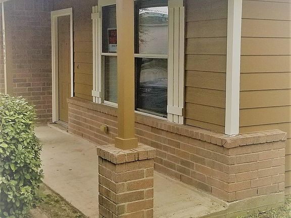 3rd image of 21223 Linden House Ct