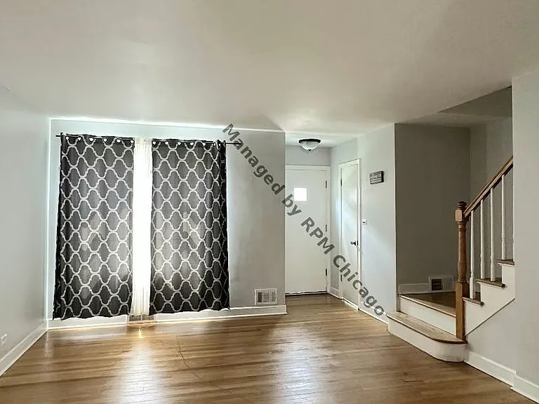 1420 N Harlem Ave #E — Photo 5