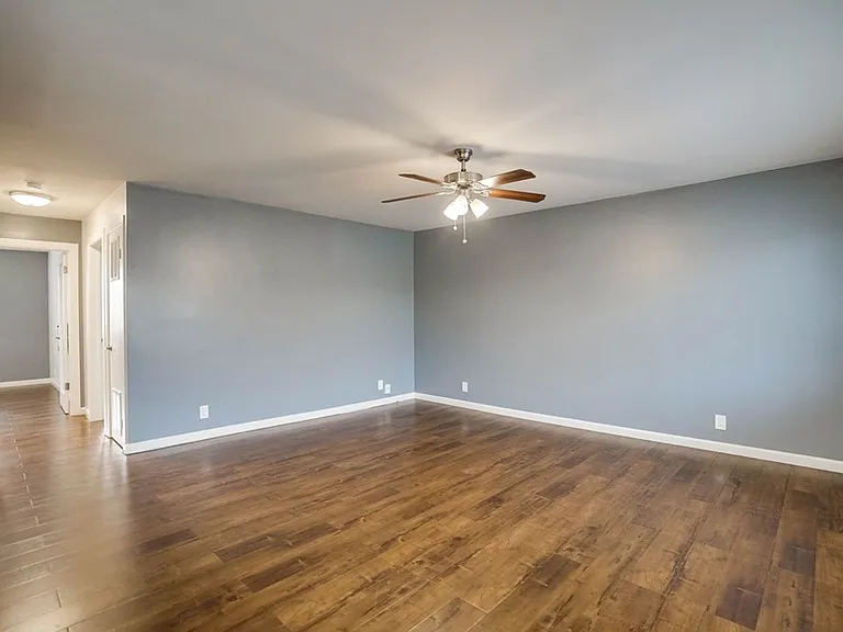 Secure and Convenient Multi-Unit Asset in Central Inglewood — Photo 13