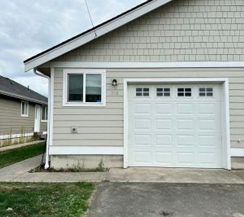 1st image of 207 Morton St #209