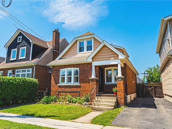 255 Weir St N, Hamilton, ON L8H 5G2