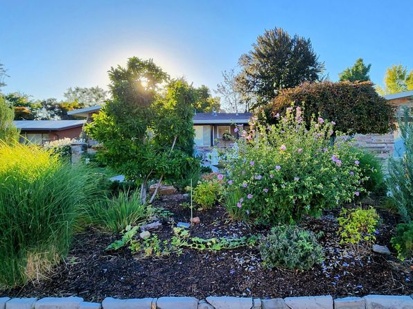 4304 S Vallejo Dr E, Holladay, UT 84124