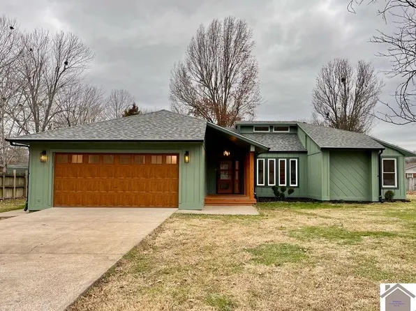 411 Parkwood Dr, Paducah, KY 42003