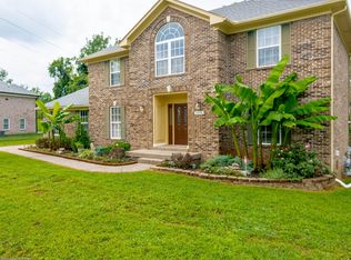 6618 Woodrow Way, Louisville, KY 40228