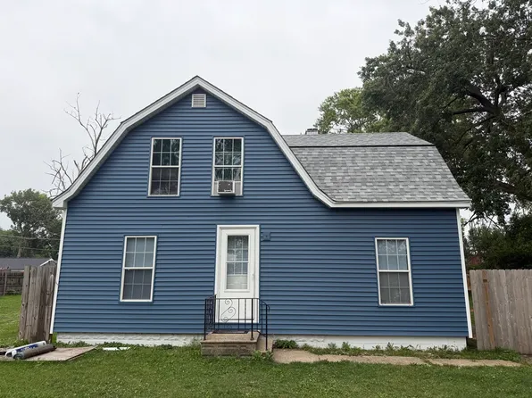 260 N Madison Ave, Bradley, IL 60915