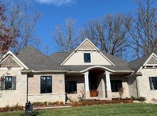 52 Enclave Dr, Rochester, MI 48306