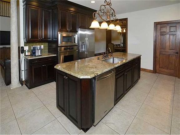 4th image of 4806 Greenhead Ct