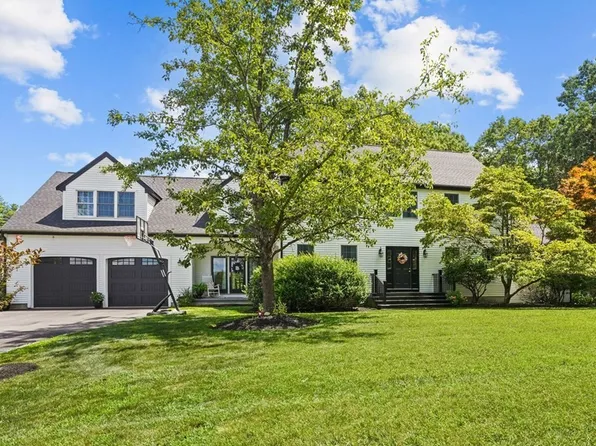 15 Gregory Way, North Attleboro, MA 02760