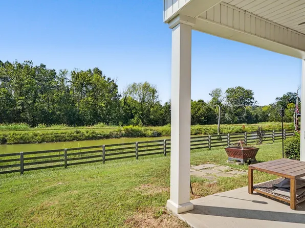 162 Huntley Meadows Dr, Rossville, GA 30741