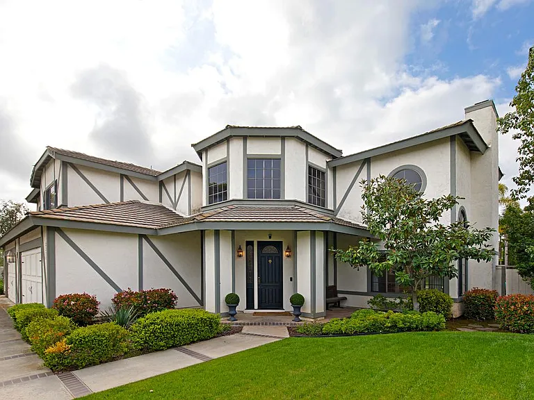 2274 Montia Pl — Photo 2