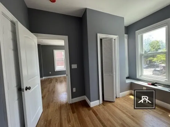 343 Cambridge St #2, Cambridge, MA 02141