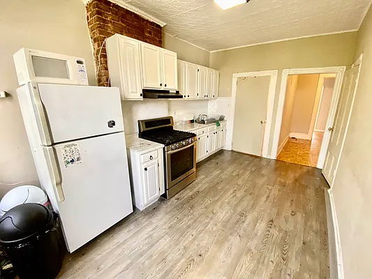 Rented by Realty Nerd | media 14