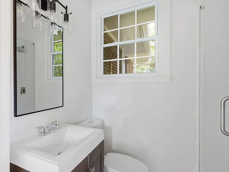 2801 Mitchell Dr — Photo 21