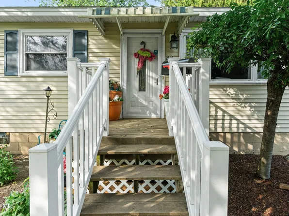 2525 Consaul Road, Schenectady, NY 12304