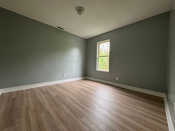 3rd image of 40 Lilac St #3C