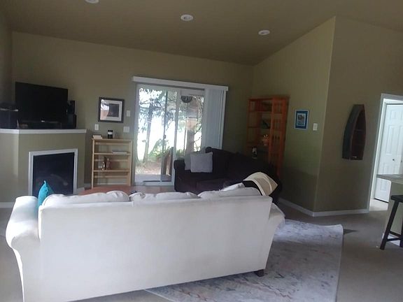 4th image of 757 Albion Ave SE
