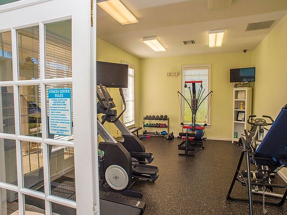 4th image of 235 Atlantis Cir Unit 305