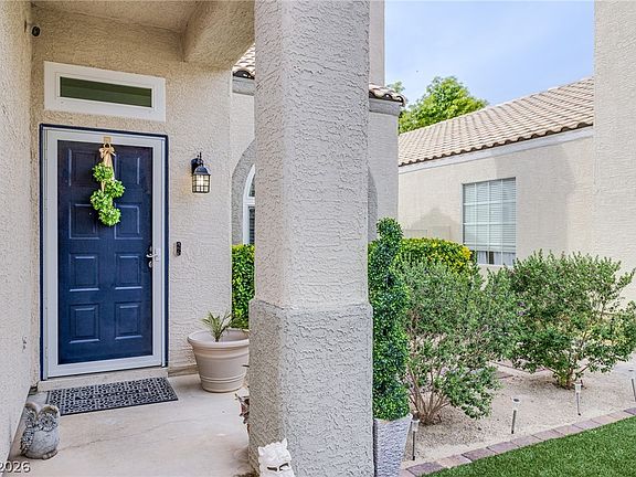 4th image of 7705 Beach Falls Ct