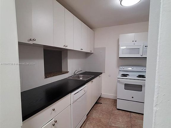 3rd image of 11925 NE 2nd Ave #B110