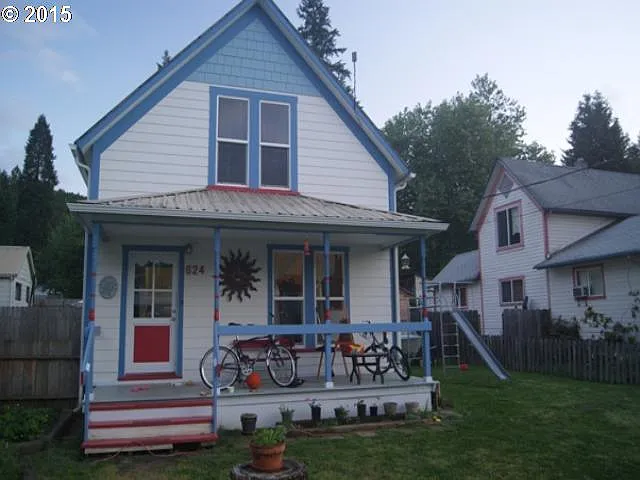 624 Willis Ave photo 1
