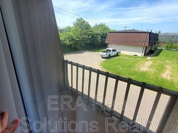 3rd image of 5685 Ironwood Ct #D