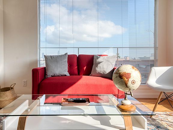 5th image of 156 Terra Vista Ave #2