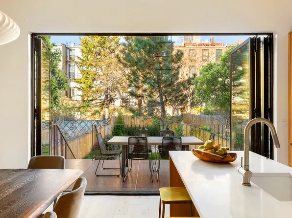 153 Wyckoff Street image 1 of 28