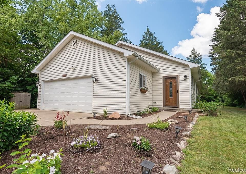 5105 Fish Lake Rd, Holly, MI 48442 Zillow