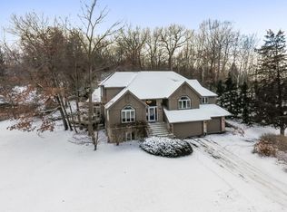 6222 Mallory Ln, Eden Prairie, MN 55346