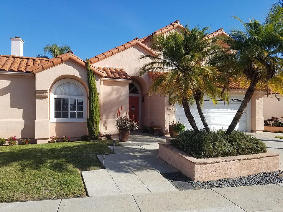 1st image of 2 Portofino Dr