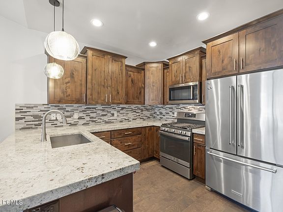 4th image of 1195 W Black Rock Trl #M