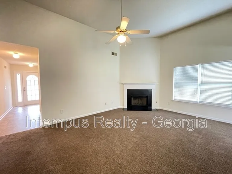 4389 Persian Ct — Photo 12