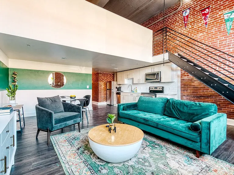 West Lofts Apartments — Photo 29