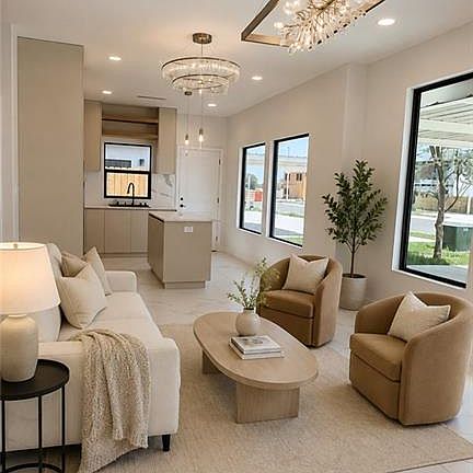 5th image of 4224 Hummingbird Ave #81
