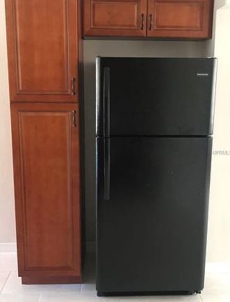5th image of 6009 Avery St