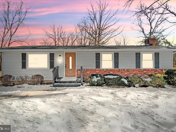 25 Novak Dr, Stafford, VA 22554