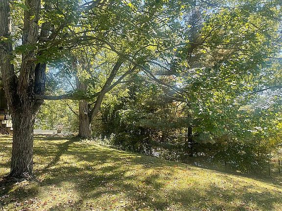 5th image of 616 Robinhood Ln