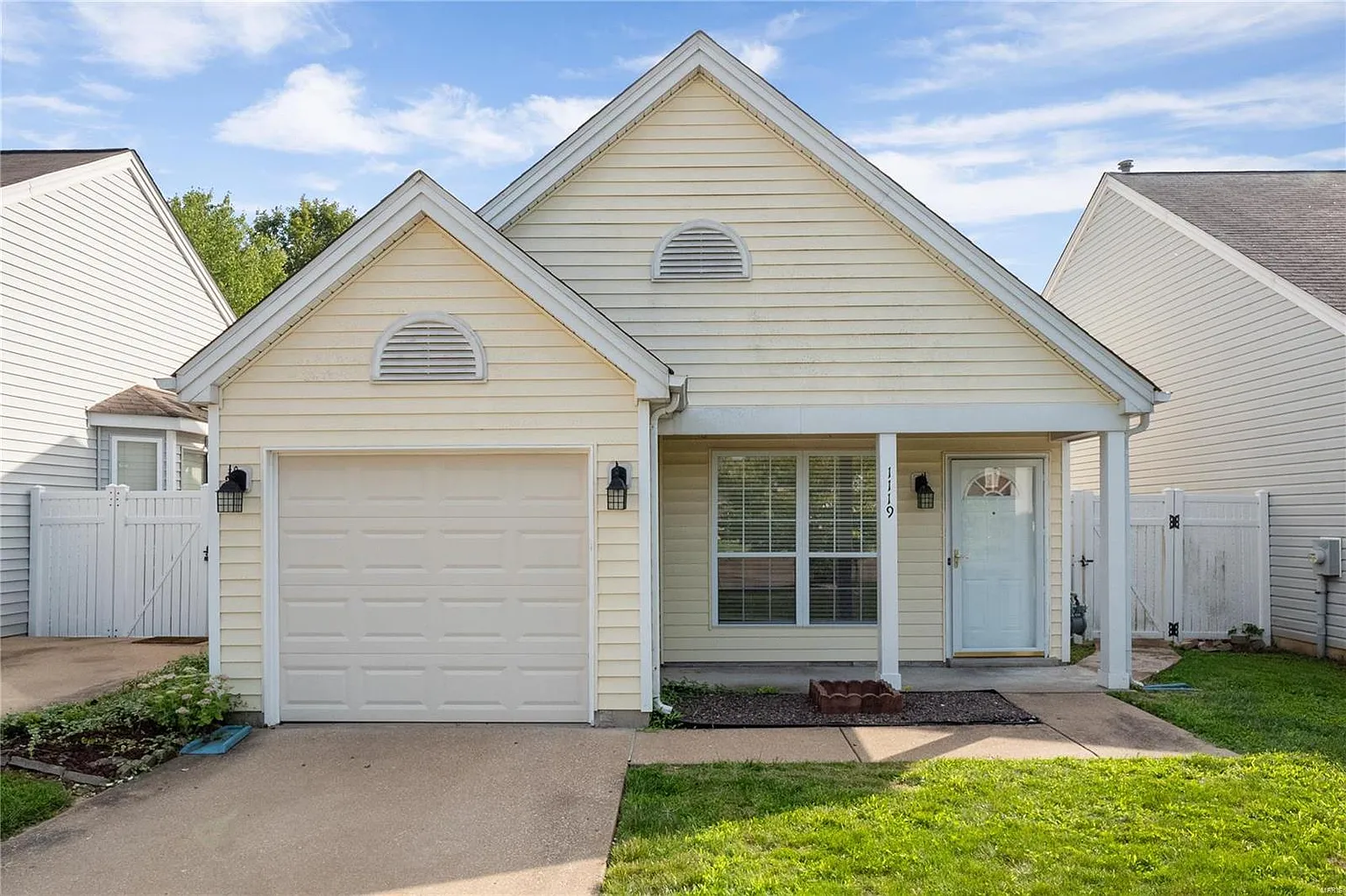 1119 Liberty Gardens Ct photo 1