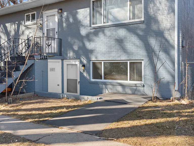 1112 Gard Pl #2 — Photo 4