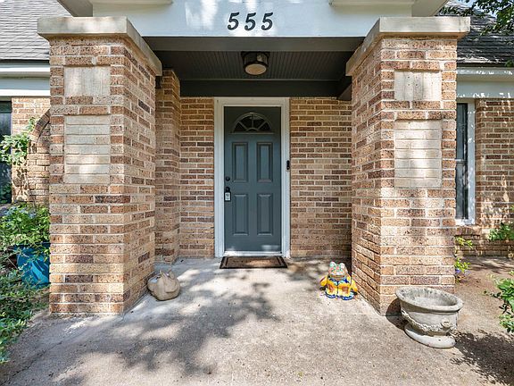 3rd image of 555 Hopewell Road