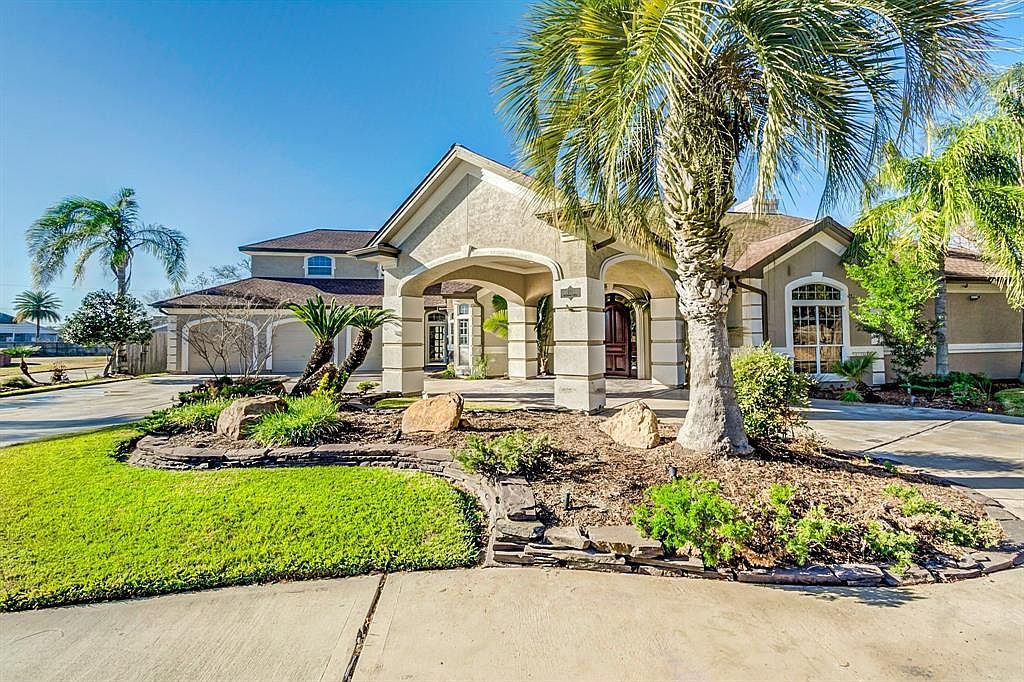 615 Westwood Cir, La Marque, TX 77568 | Zillow