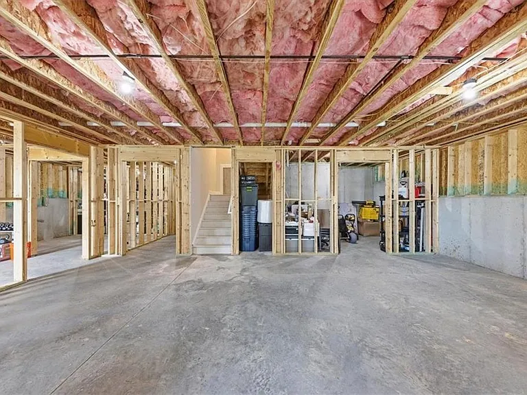 3939 Alderstone Dr — Photo 58