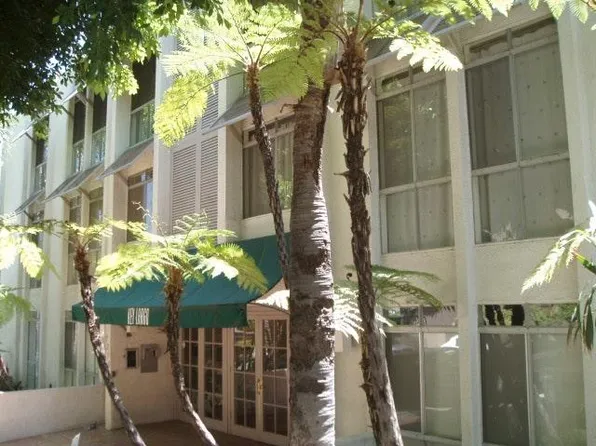 7270 Hillside Ave Unit 209, Los Angeles, CA 90046