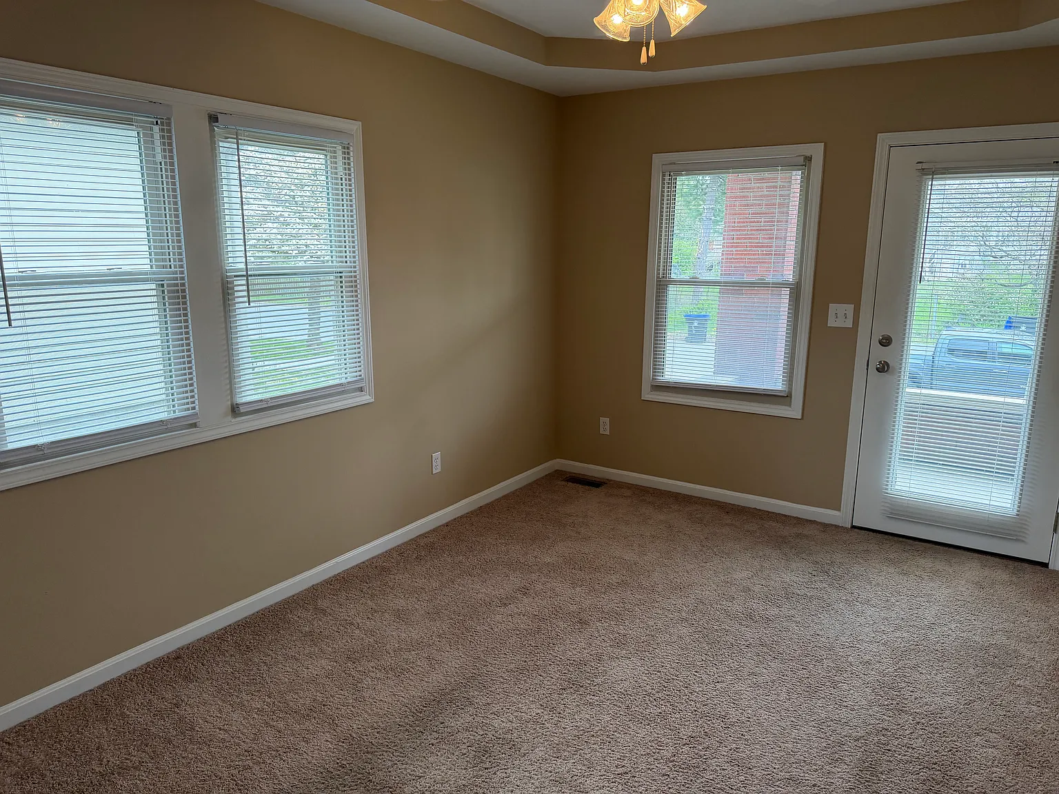 1 bed, 650 sqft, $800 — Photo 3
