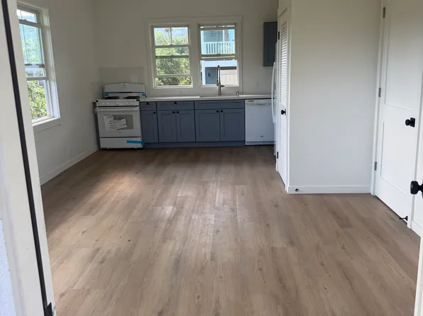 55501 Kuhio Hwy #2, Princeville, HI 96722