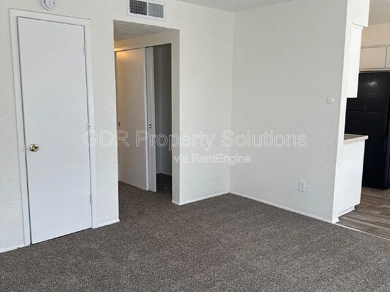 128 General Arnold St NE #3 — Photo 4